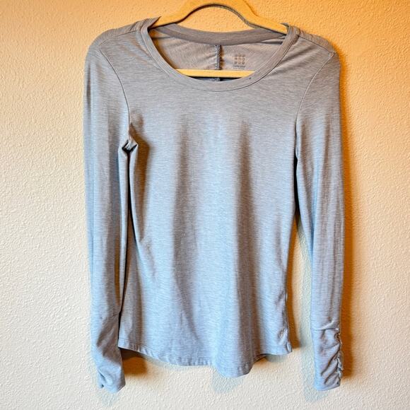 Title Nine Light Blue Ruched Long Sleeve Tee Shirt Womens XS Casual Gorpcore Top - Picture 1 of 10